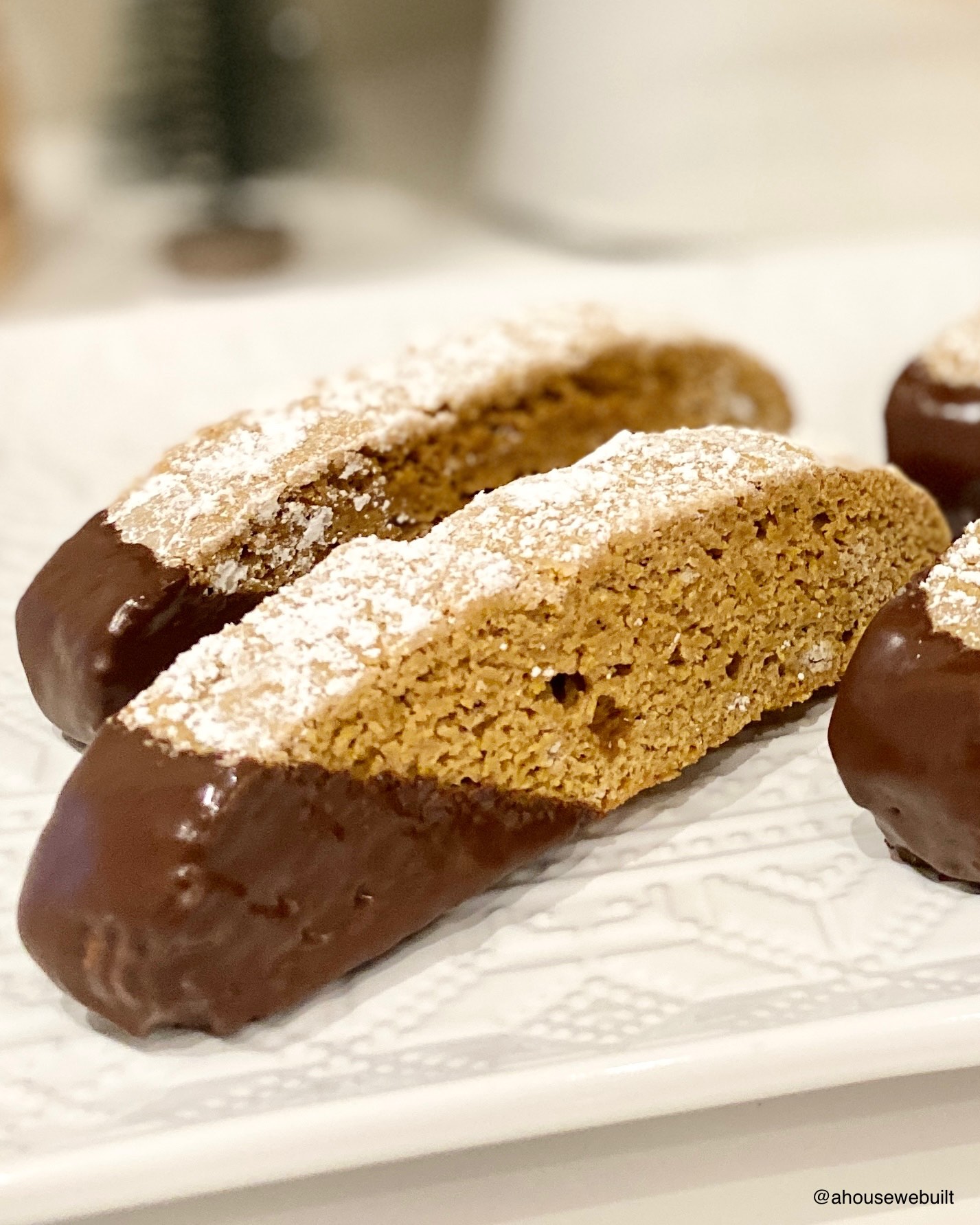 Gingerbread Biscotti: Starbucks Coffee Company